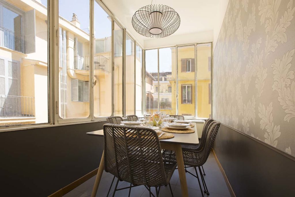 AP59 Condotti Dining Area off the kitchen