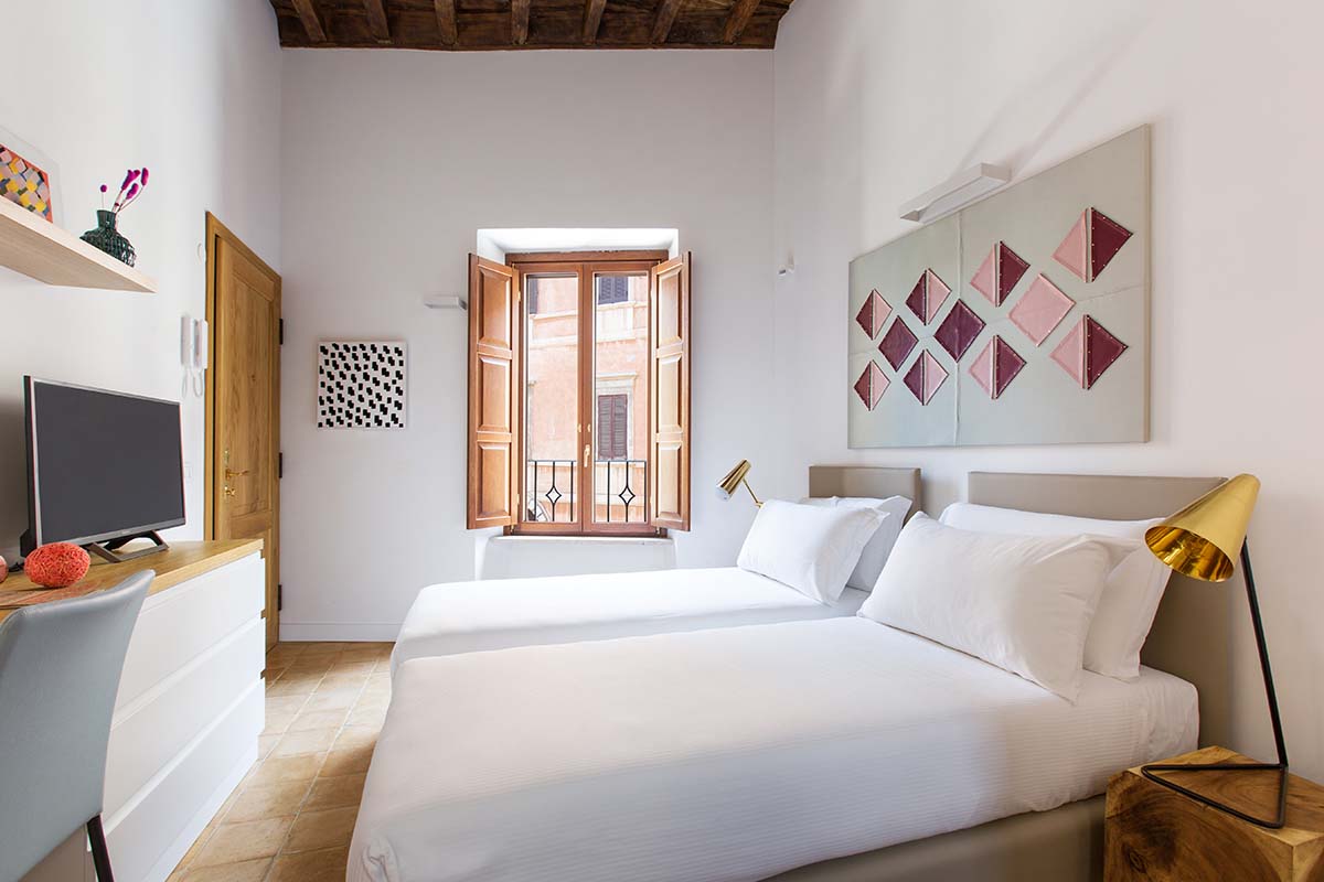 2 single beds at the Margana Palace vacation rental