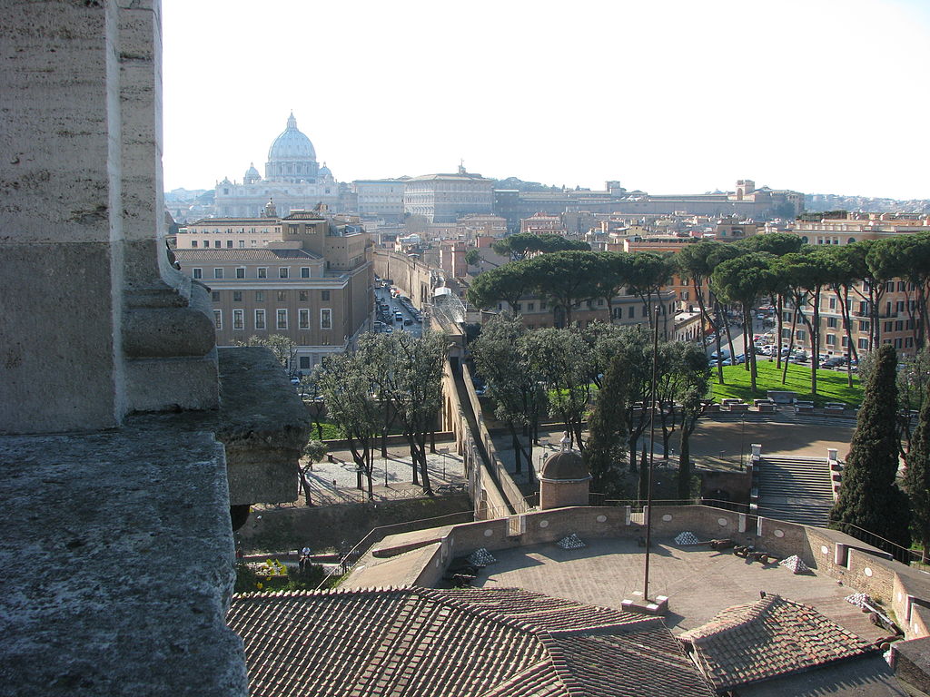 1024px-Passetto_di_Borgo_from_Castel_Sant'Angelo_02