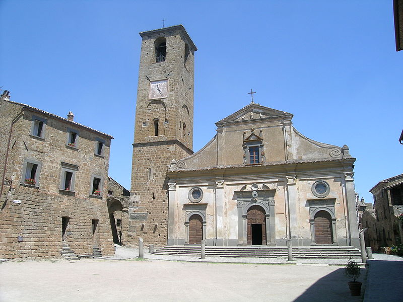 church and piazza in civita di bagnoregio